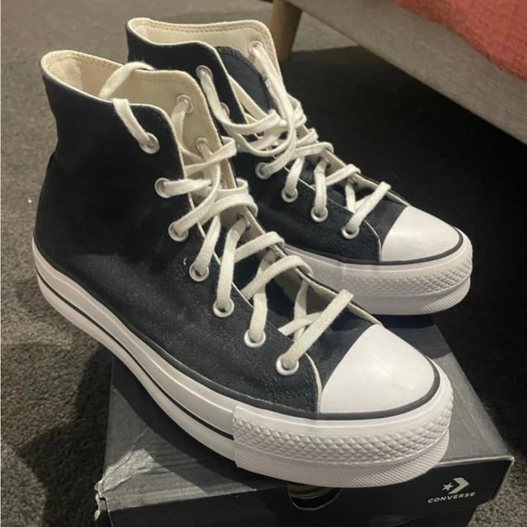 Black and White lift high tops size US women’s 9 - Picture 1 of 6